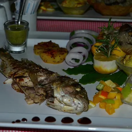 Club Cherry & Family Hotel 2*