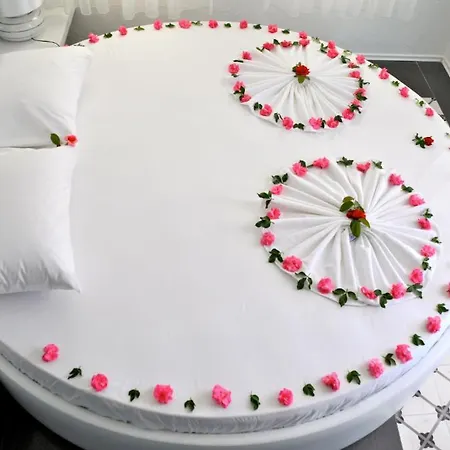 ホテル Club Cherry & Family トゥルグトレイス