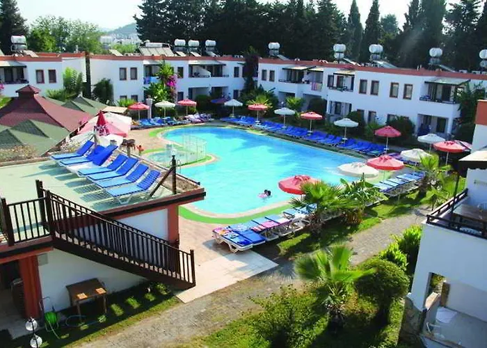 Club Cherry & Family Hotell