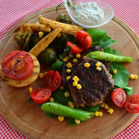 호텔 Club Cherry & Family 2*