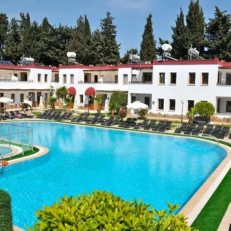 Club Cherry & Family Hotel 2*