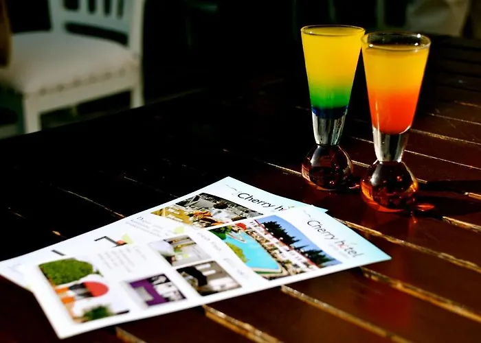 Club Cherry & Family Hotel 2*