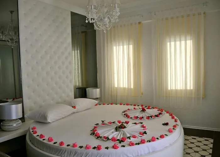 Club Cherry & Family