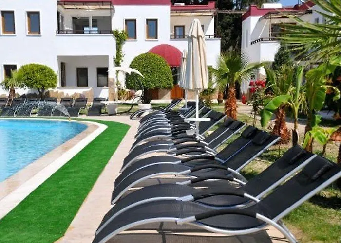 Club Cherry & Family