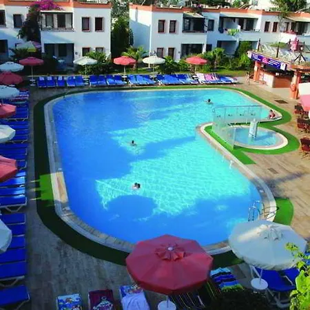 Club Cherry & Family