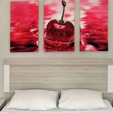 فندق Club Cherry & Family تورغوتْريس